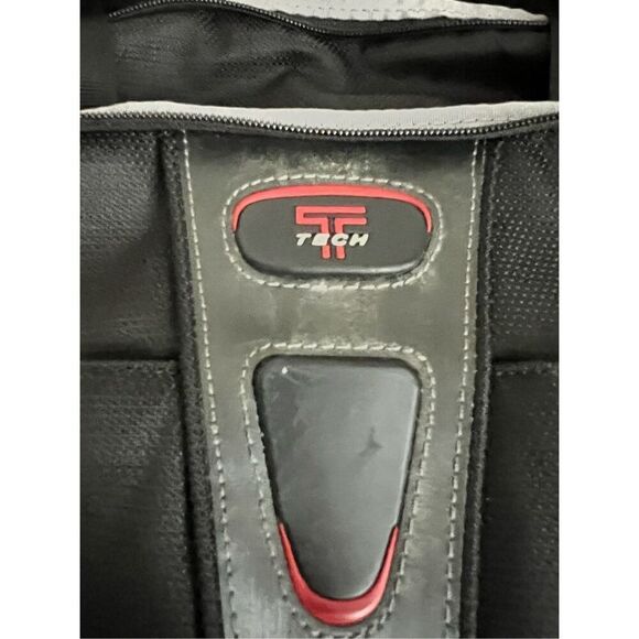 Tumi T-Tech Men's Black Nylon Expandable CarryOn  Bag #5540D - Picture 10 of 11